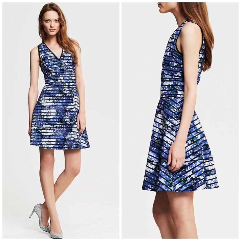 CCO❗️Banana Republic Striped Fit & Flare Dress